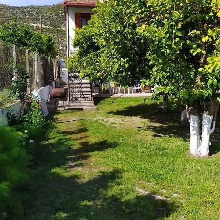 Peter's Traditional House Appartamento *